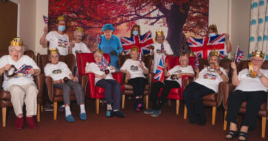 Eston Care Home Residents’ Musical Tribute to Her Majesty