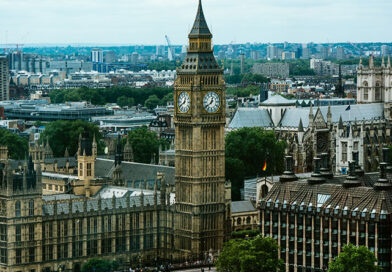 Politicians Must Show Courage To Prioritise Social Care Reform, Report Says