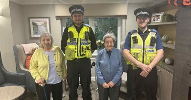 Dale Brook Care Home Residents Get to Know Local Police Offers During ‘Cuppa with a Copper’