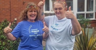 Regent’s Glow Walk Lights The Way For Mental Health UK