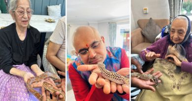 Close Encounters of the Crawly Kind: Residents at TLC Kailash Manor Spend Time with the Zoolab Team and Their ‘Anipals’