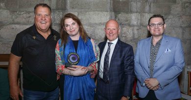 North Wales Care Home Artist Gets Surprise Award from Opera Star Sir Bryn Terfel