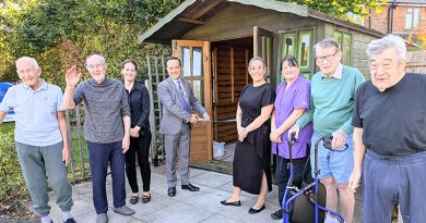 Mayor Cuts Ribbon at Bournemouth Care Home’s New Men’s Shed